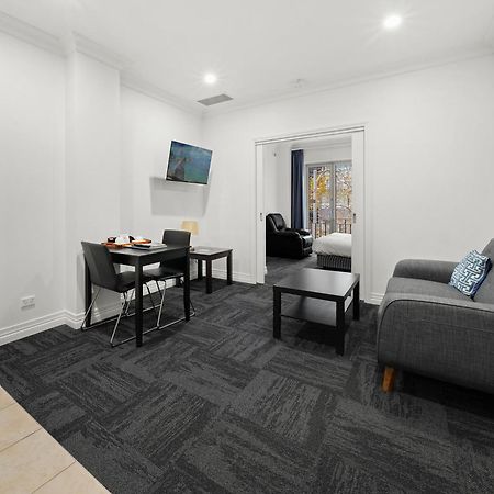 Comfort Hotel Melbourne Central Exterior photo