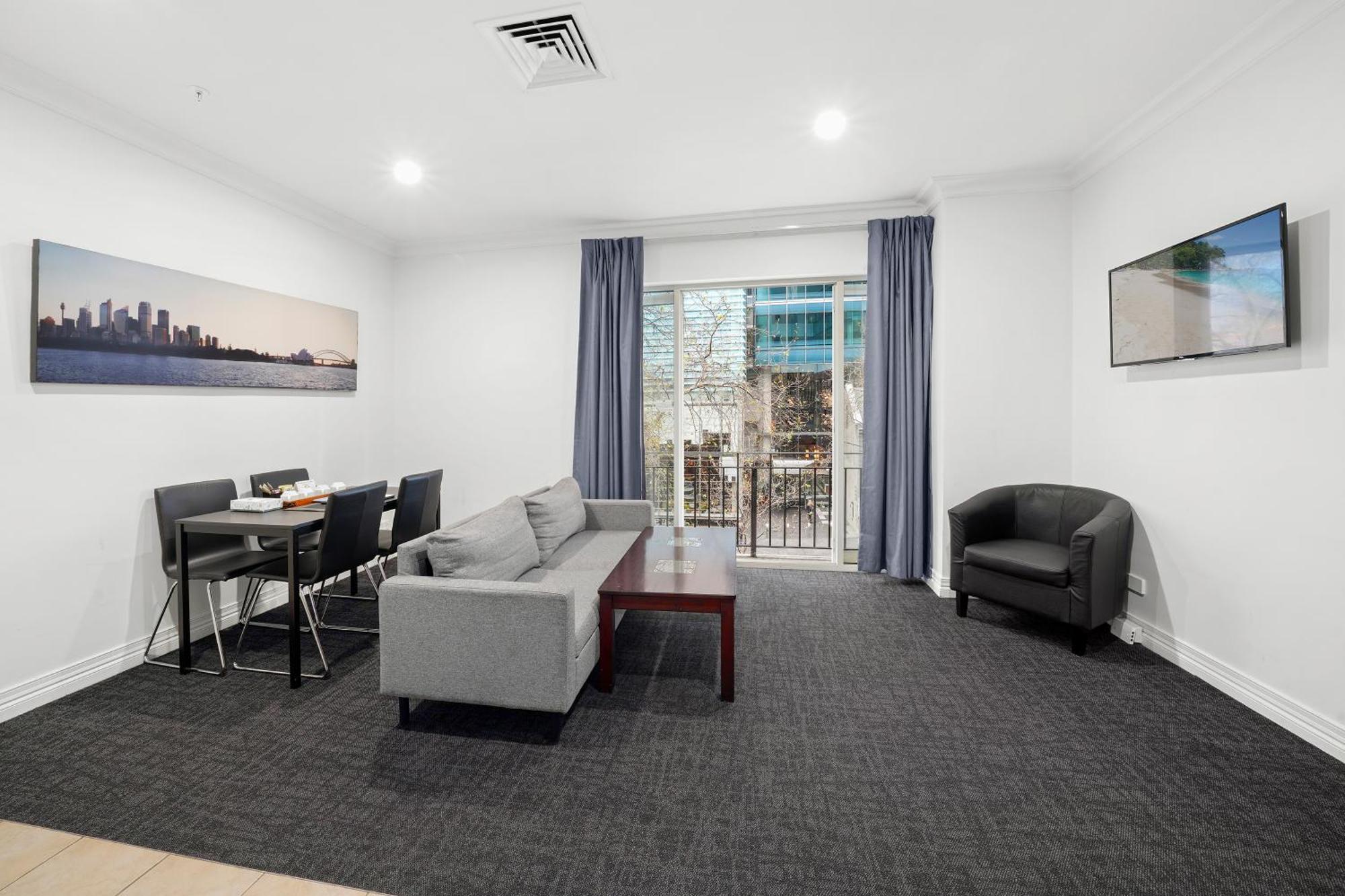 Comfort Hotel Melbourne Central Exterior photo