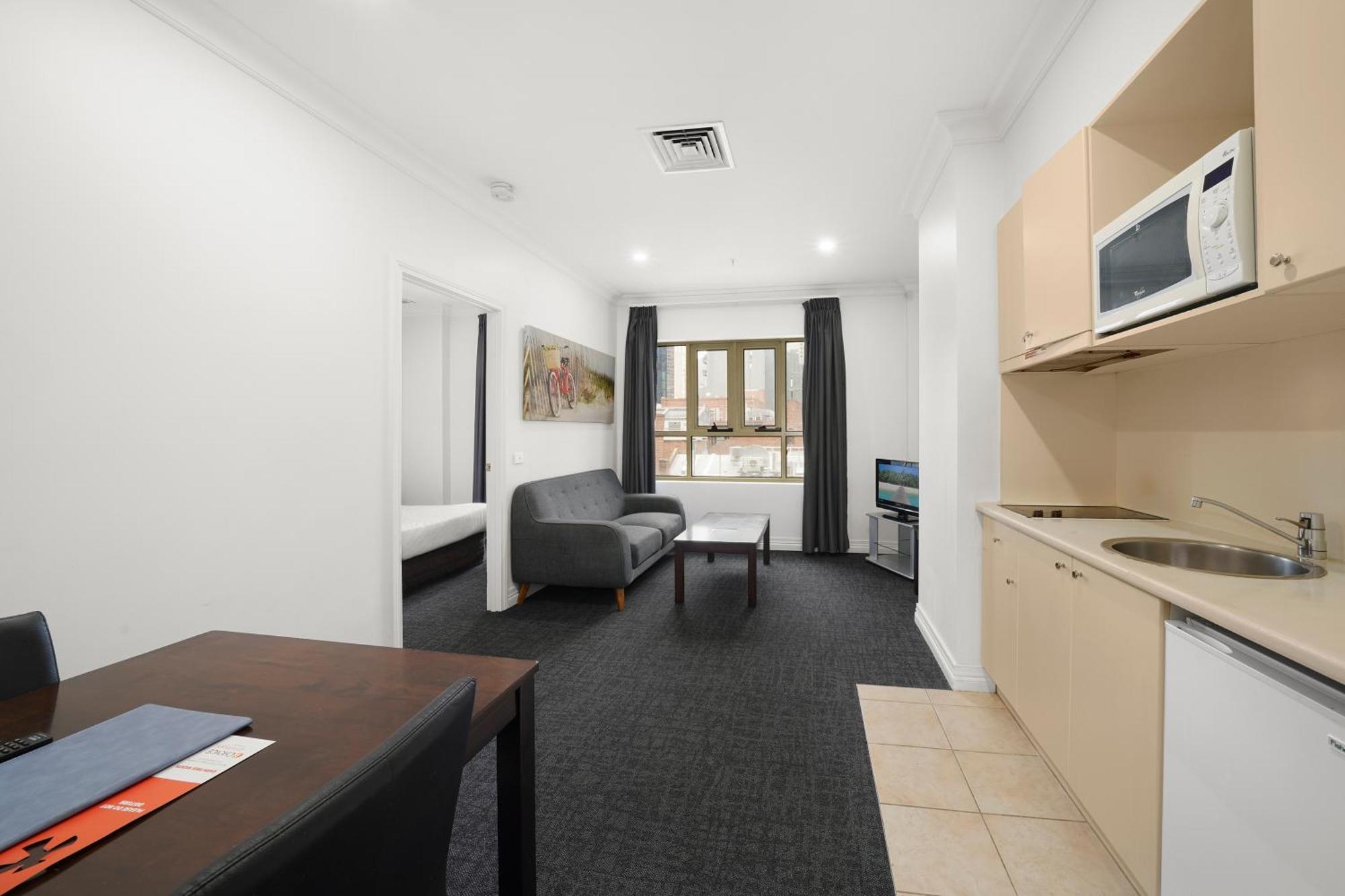 Comfort Hotel Melbourne Central Exterior photo