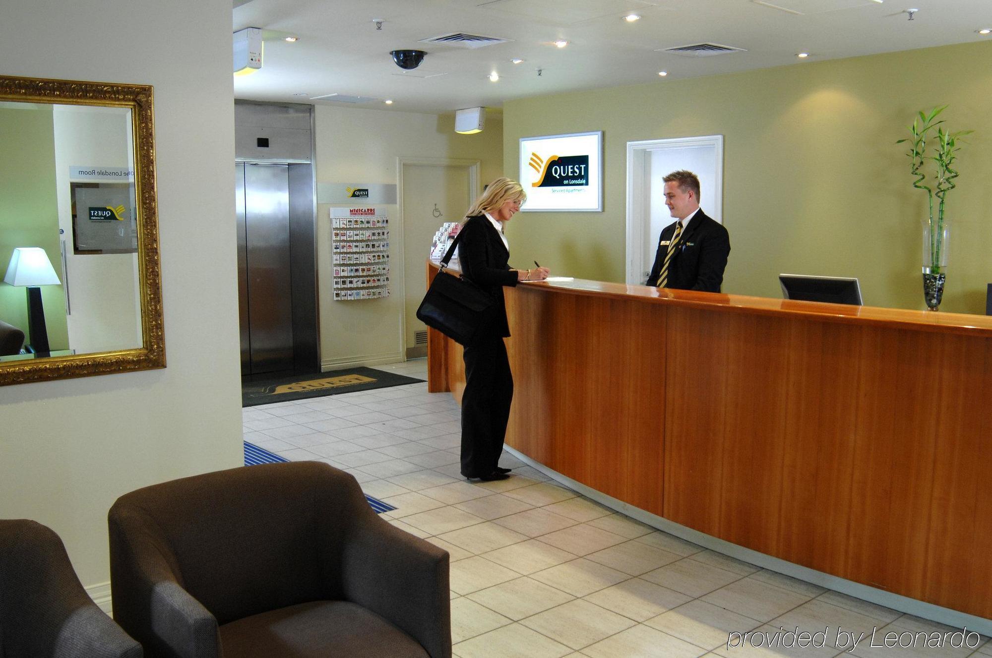 Comfort Hotel Melbourne Central Interior photo