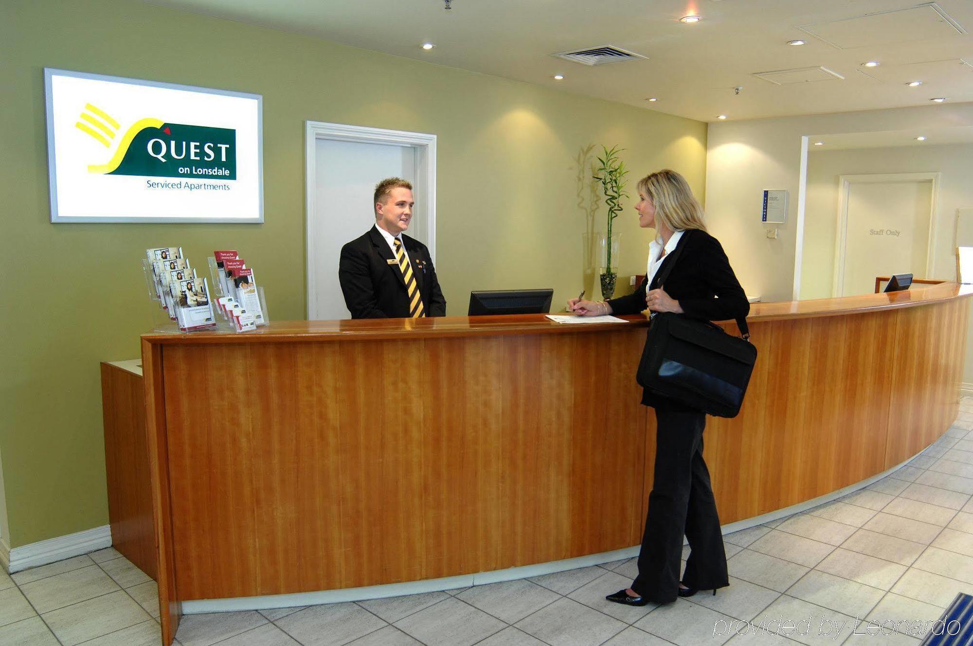 Comfort Hotel Melbourne Central Interior photo